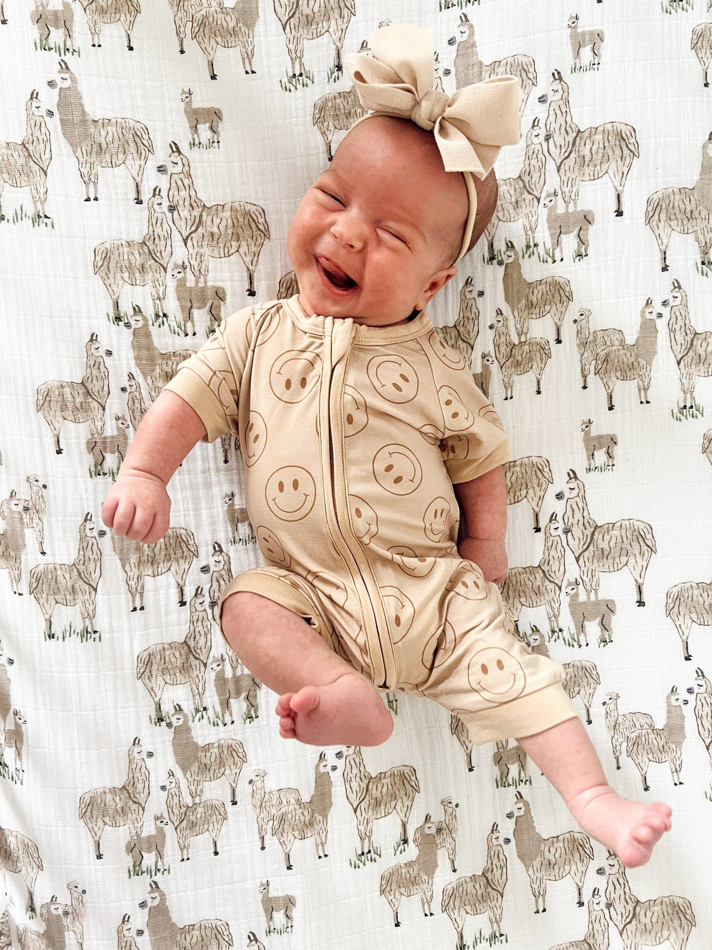 Bamboo Shortie | Beige Smiles